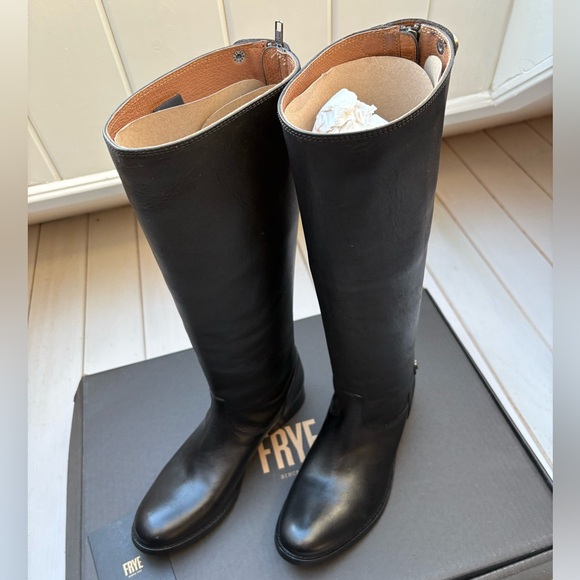 Frye Melissa Black Leather Equestrian Boots - Picture 6 of 13